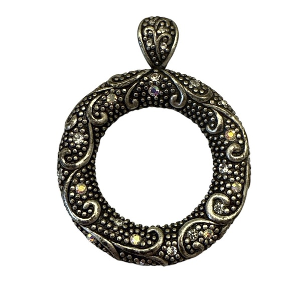 Lia Sophia Jewelry - Lia Sophia pendant